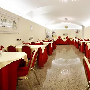 Otel Terminal, Milano